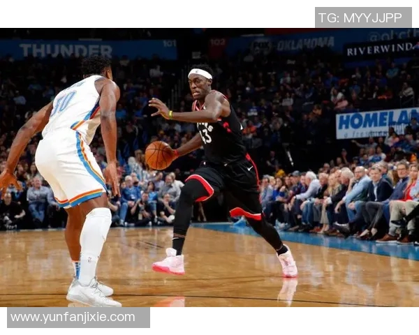 2014年NBA雷霆与猛龙激战回顾赛场精彩瞬间与球员表现分析