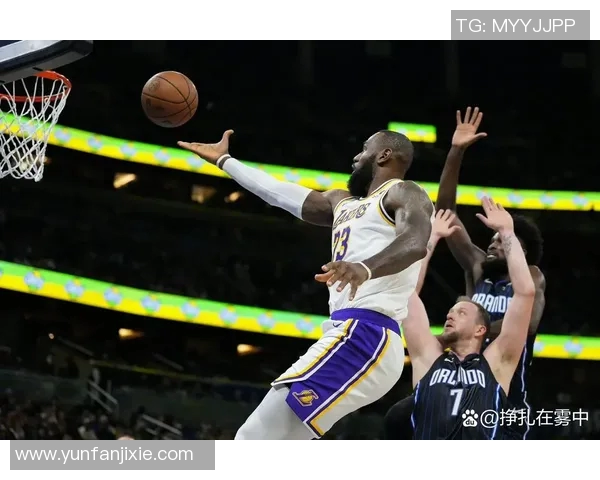 2003年湖人与魔术的经典对决回顾及赛季精彩瞬间分析